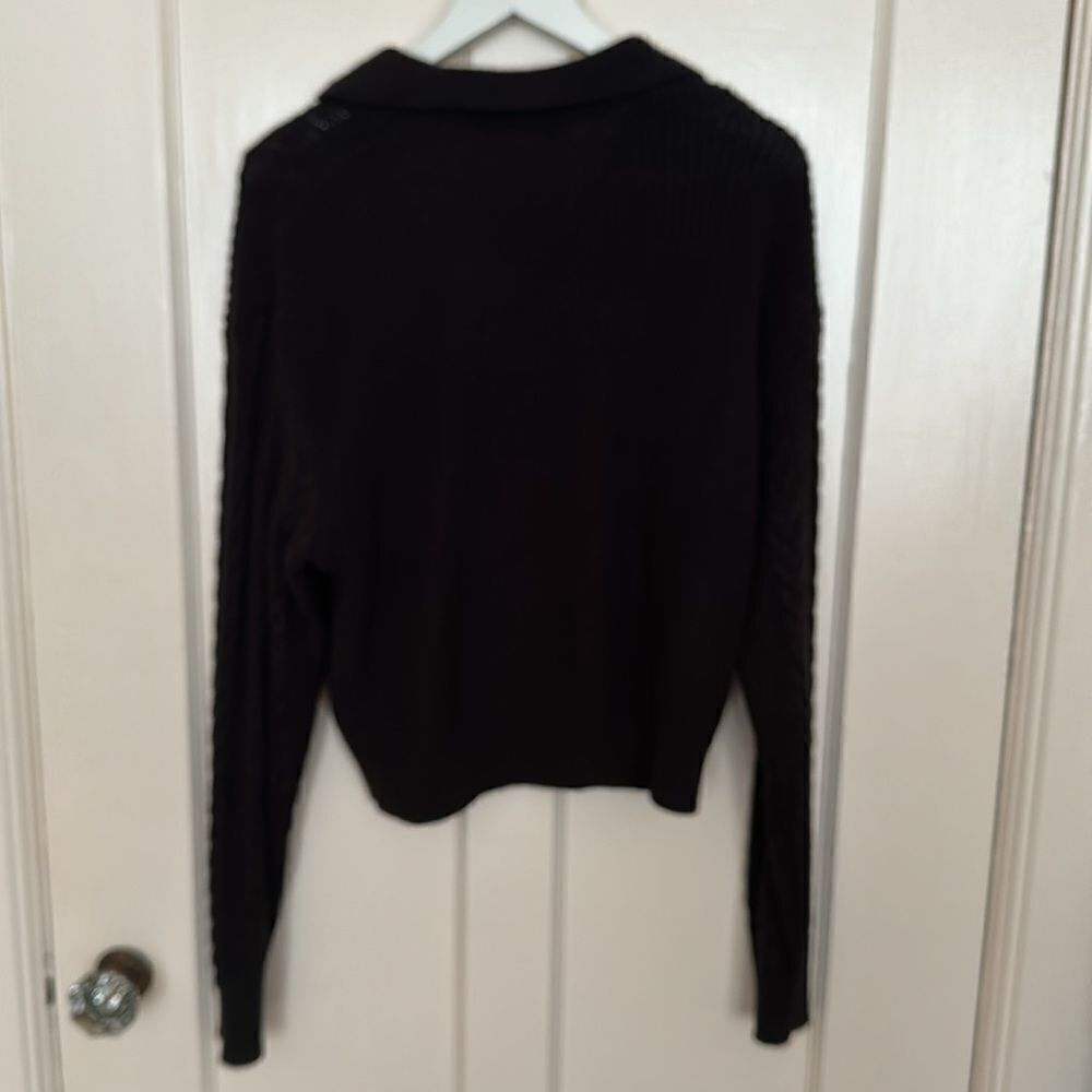Collared Cable Knit Sweater - L - Picture 7 of 7